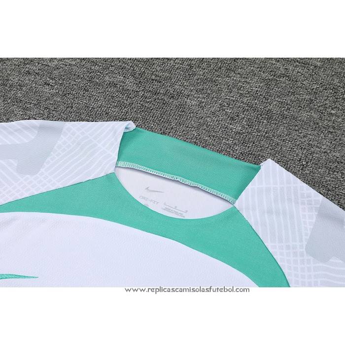 Fato de Treino
 Inter de Milao 
 2022-2023 Manga Curta
 Branco
 - Calcas Curta
